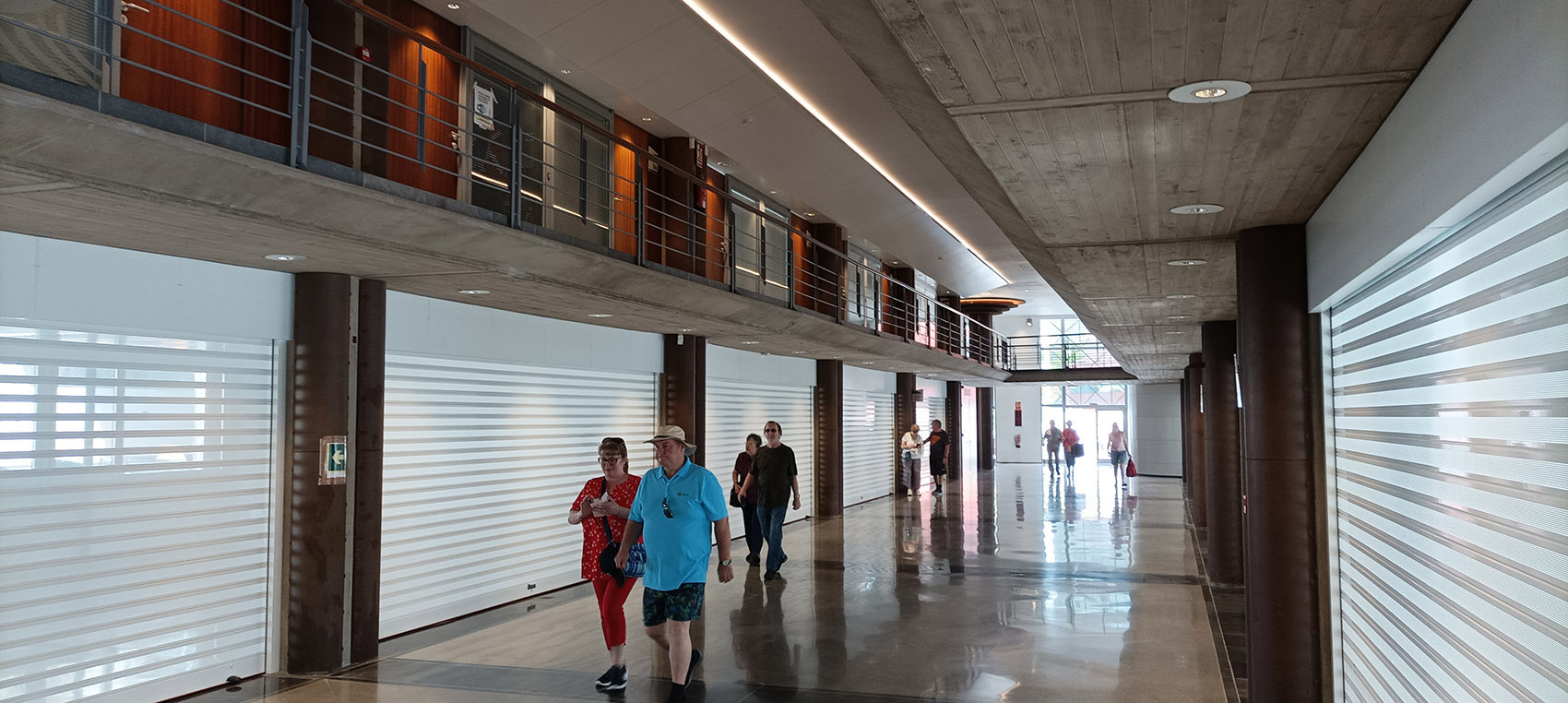 Galería comercial Puerto-Ciudad en Tenerife.- RadioMuelle.-- EGCom.-