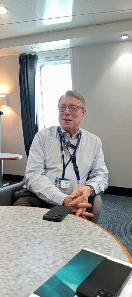 Gerardo Vangioni. Gerente Delegado Mercy Ships .- Radio Muelle.- EG Com.---